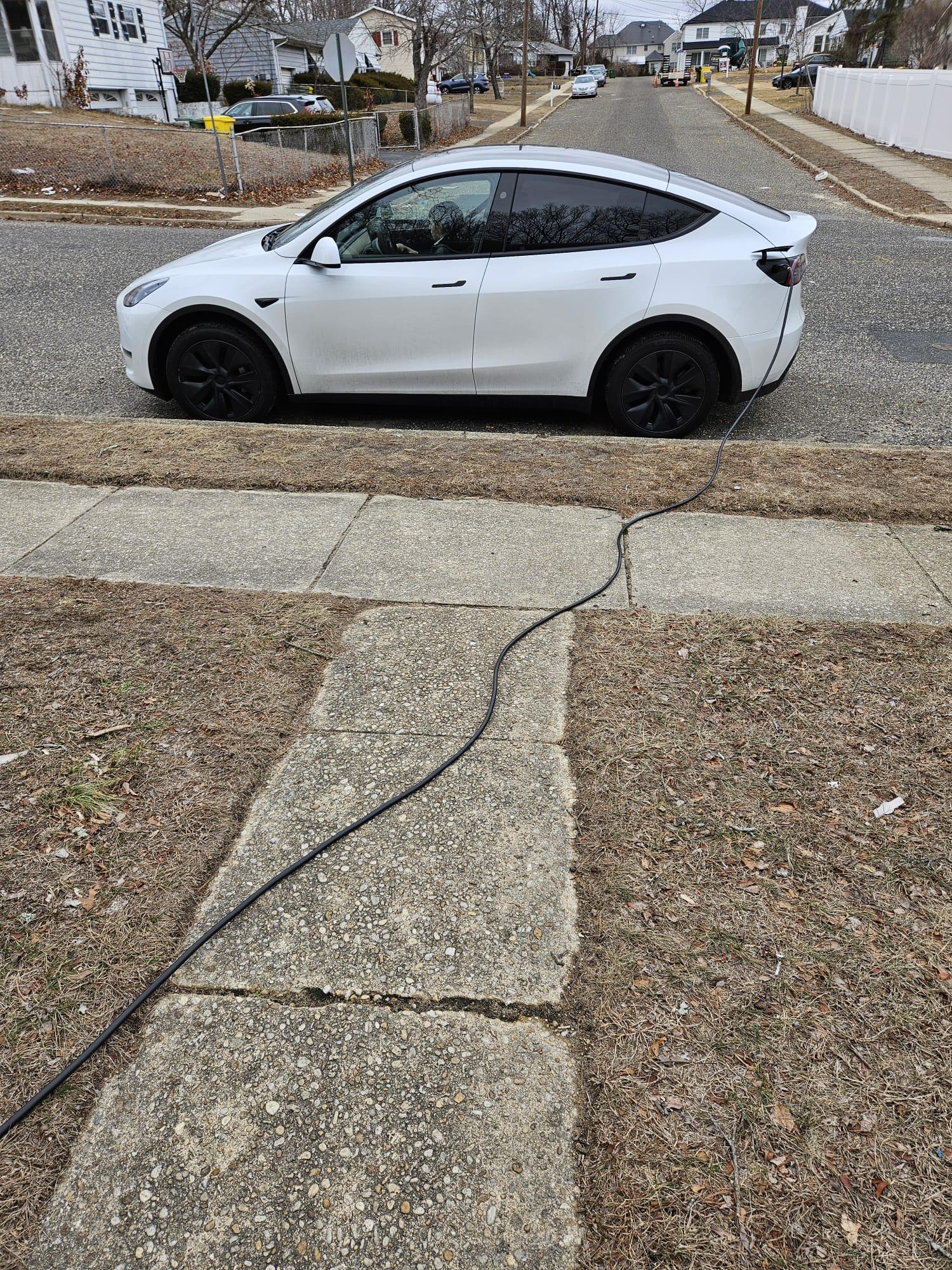 Tesla Model Y 2025 in Lakewood, NJ