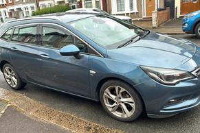 Vauxhall Astra 2017 in London