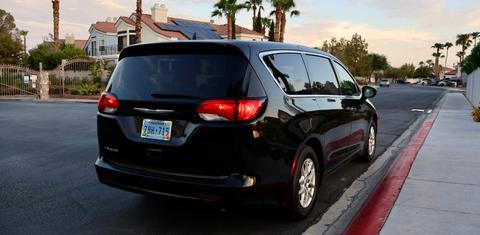 Chrysler Voyager 2023