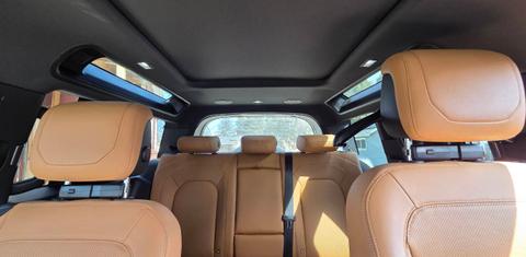 Land Rover Defender 2024