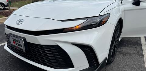 Toyota Camry Hybrid 2025