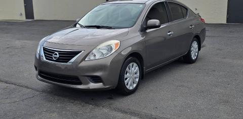 Nissan Versa 2014