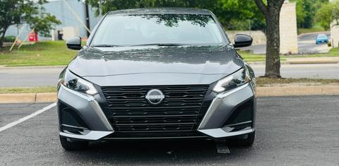 Nissan Altima 2025