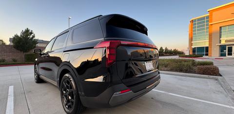 Kia Carnival Hybrid 2025