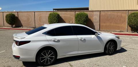 Lexus ES 2025
