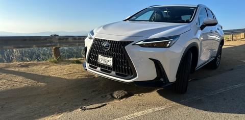 Lexus NX 2026