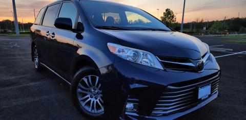 Toyota Sienna 2018