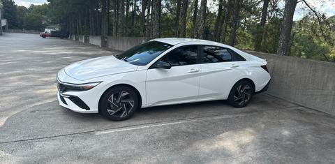 Hyundai Elantra 2025
