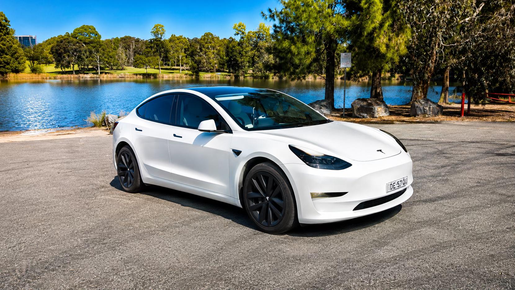 Tesla MODEL 3 2021 in Belconnen