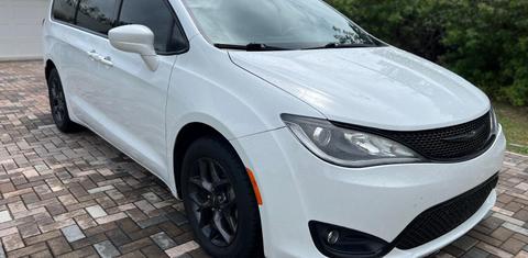 Chrysler Pacifica 2020