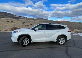 Toyota Highlander car