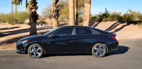 Hyundai Elantra 2023