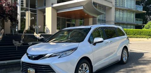 Toyota Sienna 2024