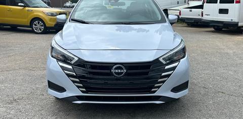 Nissan Versa 2025