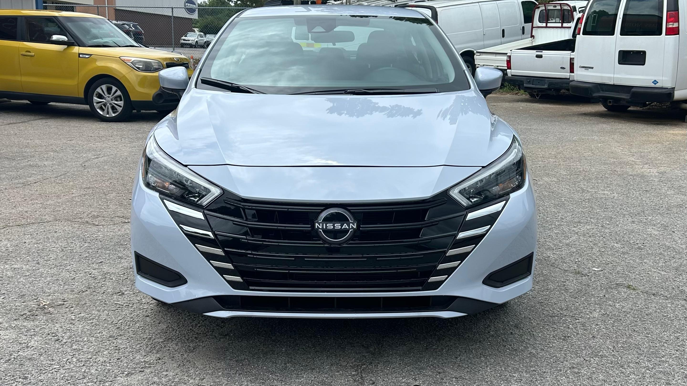 Nissan Versa 2025 in 