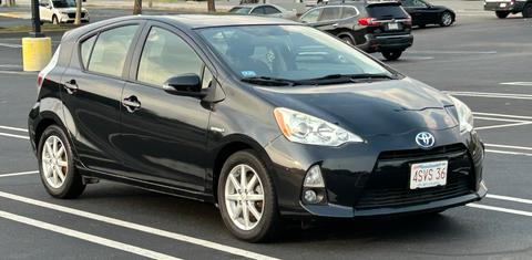 Toyota Prius c 2013