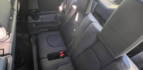 Land Rover Defender 2022