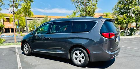 Chrysler Pacifica 2017