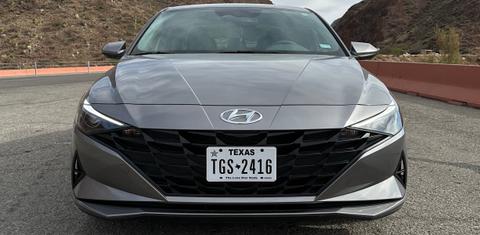Hyundai Elantra 2023
