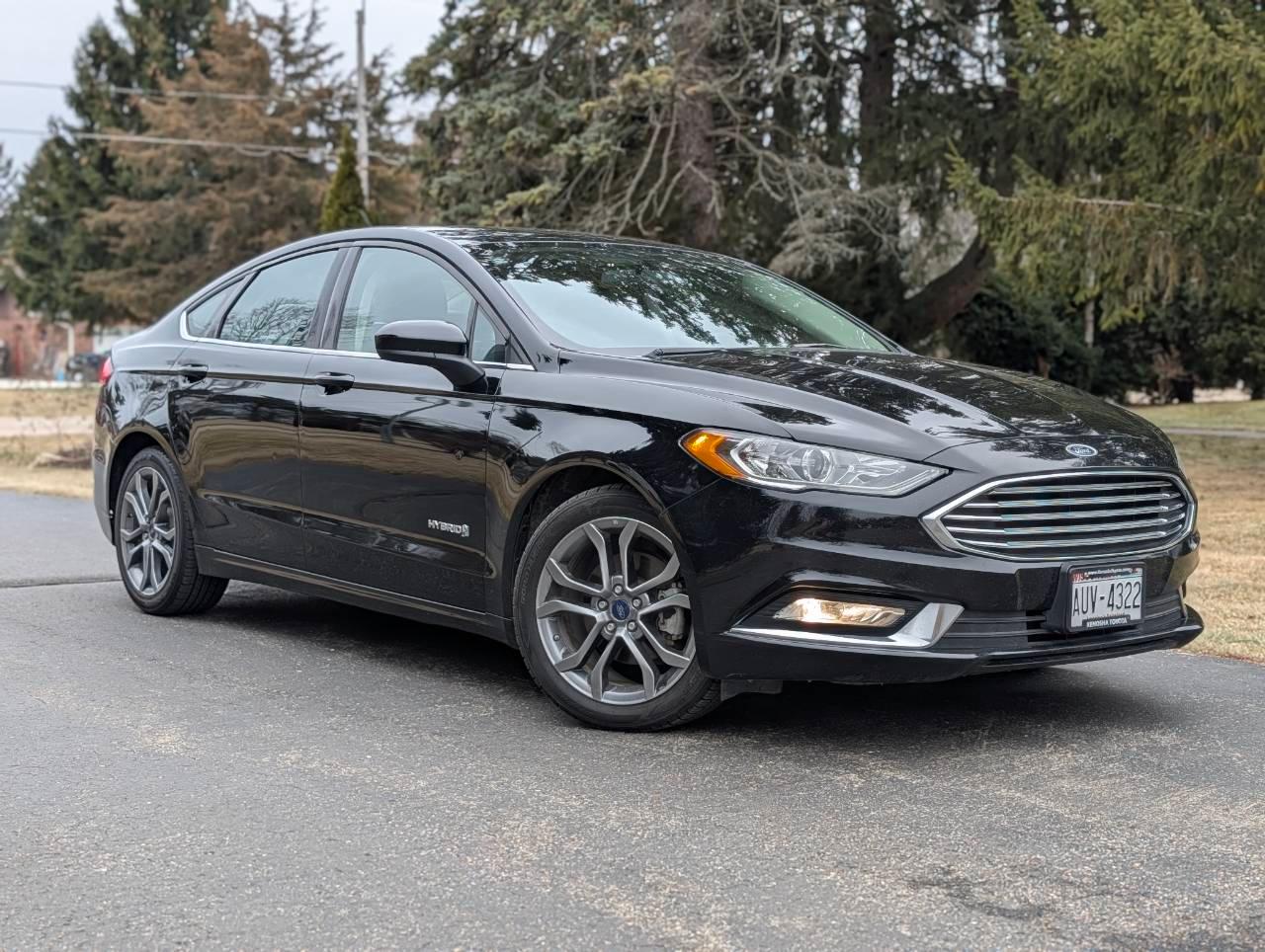 Ford Fusion Hybrid 2017 in 