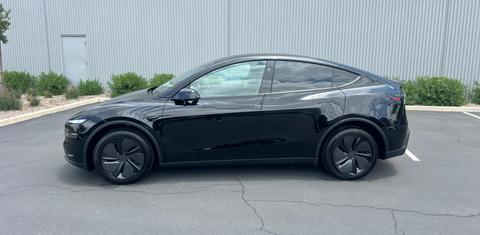 Tesla Model Y 2026