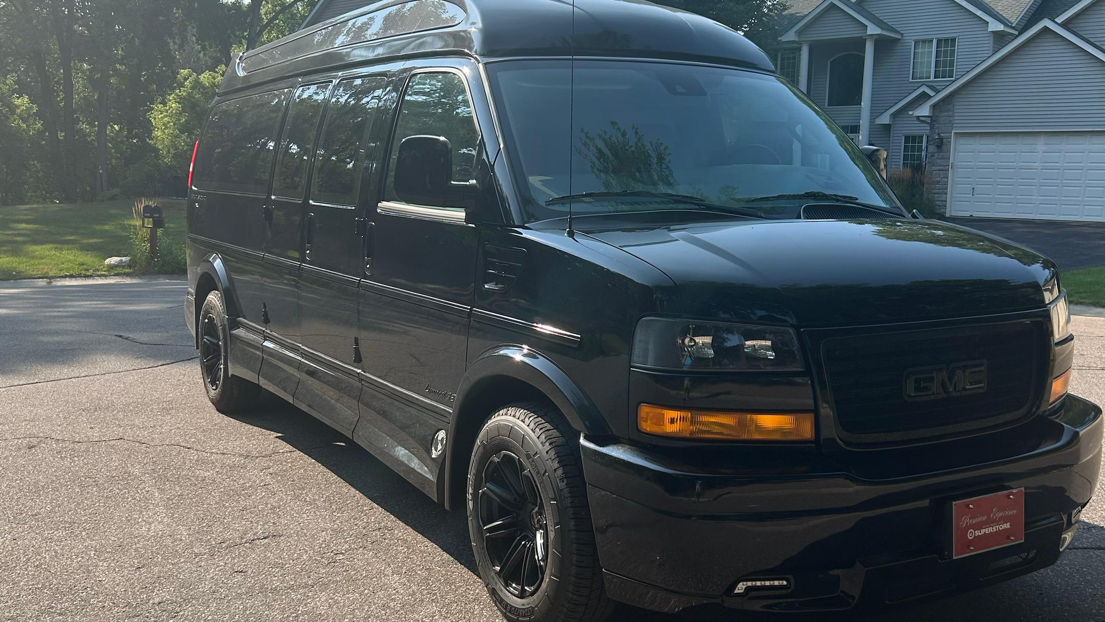 GMC Savana Cargo 2025 in Eagan, MN