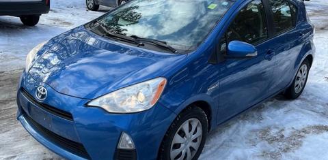Toyota Prius c 2014
