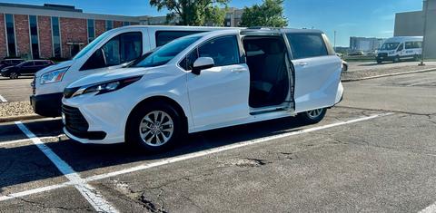 Toyota Sienna 2024