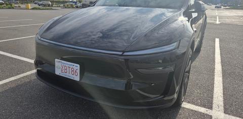 Tesla Model Y 2026