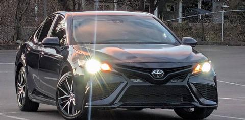Toyota Camry 2021
