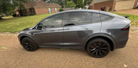 Tesla Model X 2022