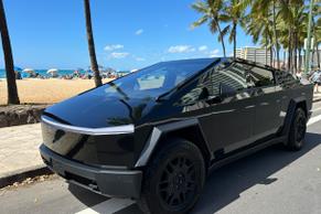 Tesla Cybertruck 2024 in Honolulu