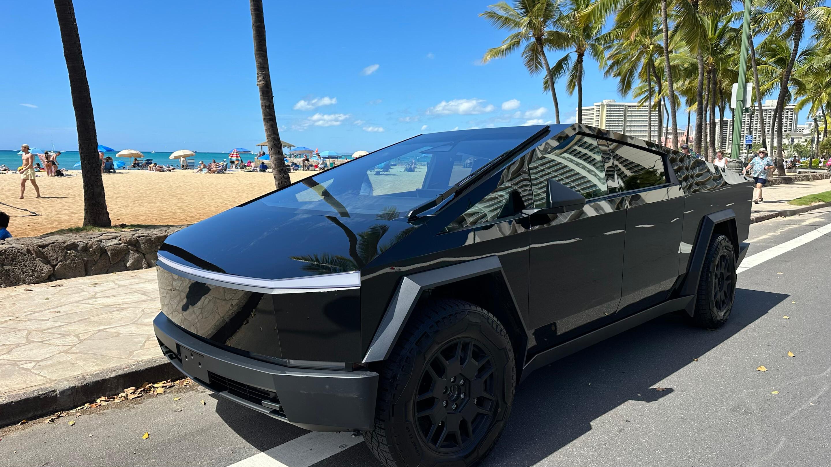 Tesla Cybertruck 2024 in Honolulu, HI