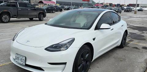 Tesla Model 3 2022