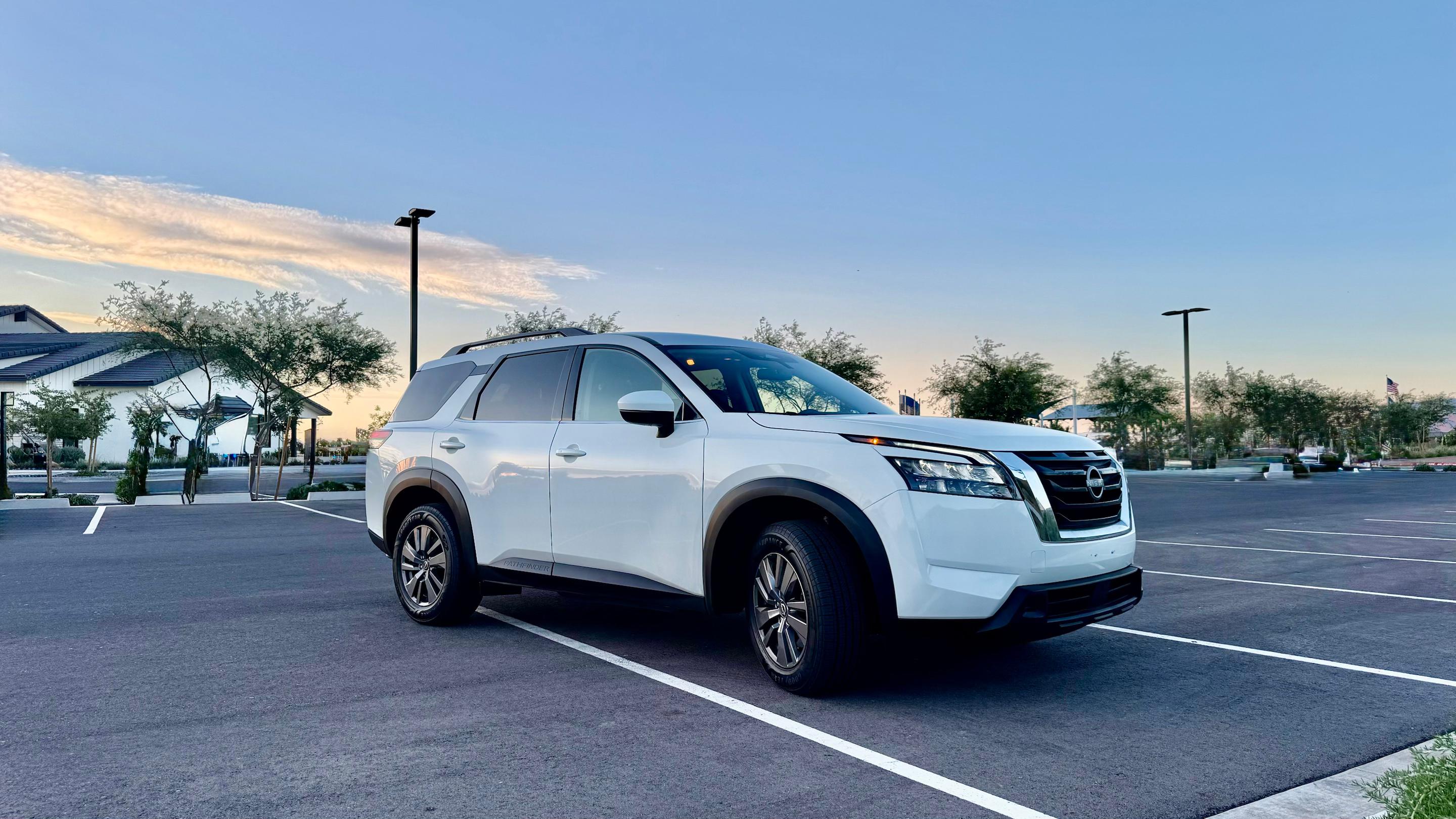 Nissan Pathfinder 2025 in Mesa, AZ
