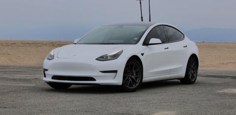 Tesla Model 3 2022