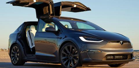 Tesla Model X 2019