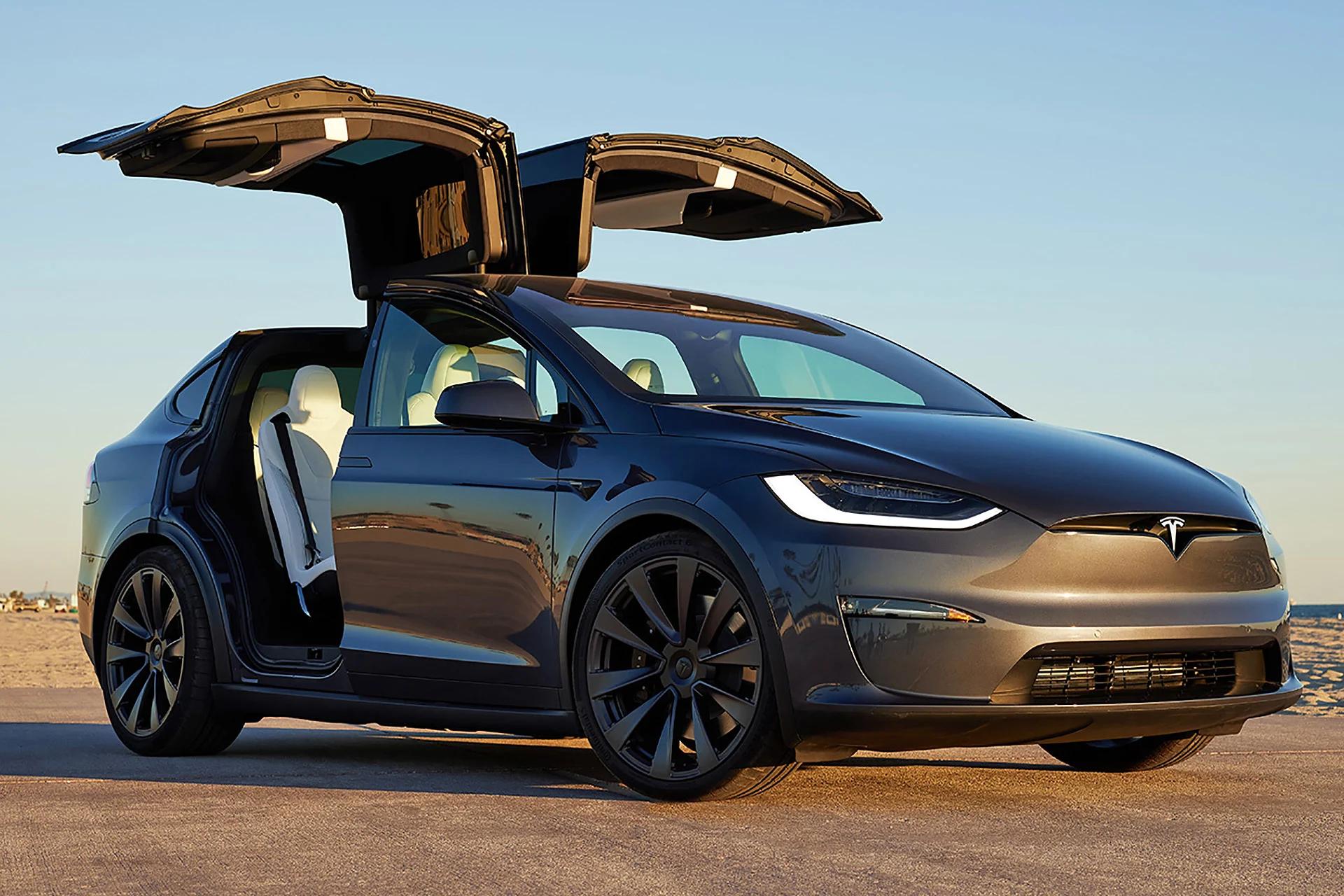 Tesla Model X 2019 à Nottingham