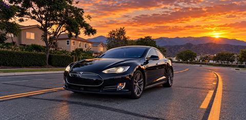 Tesla Model S 2015