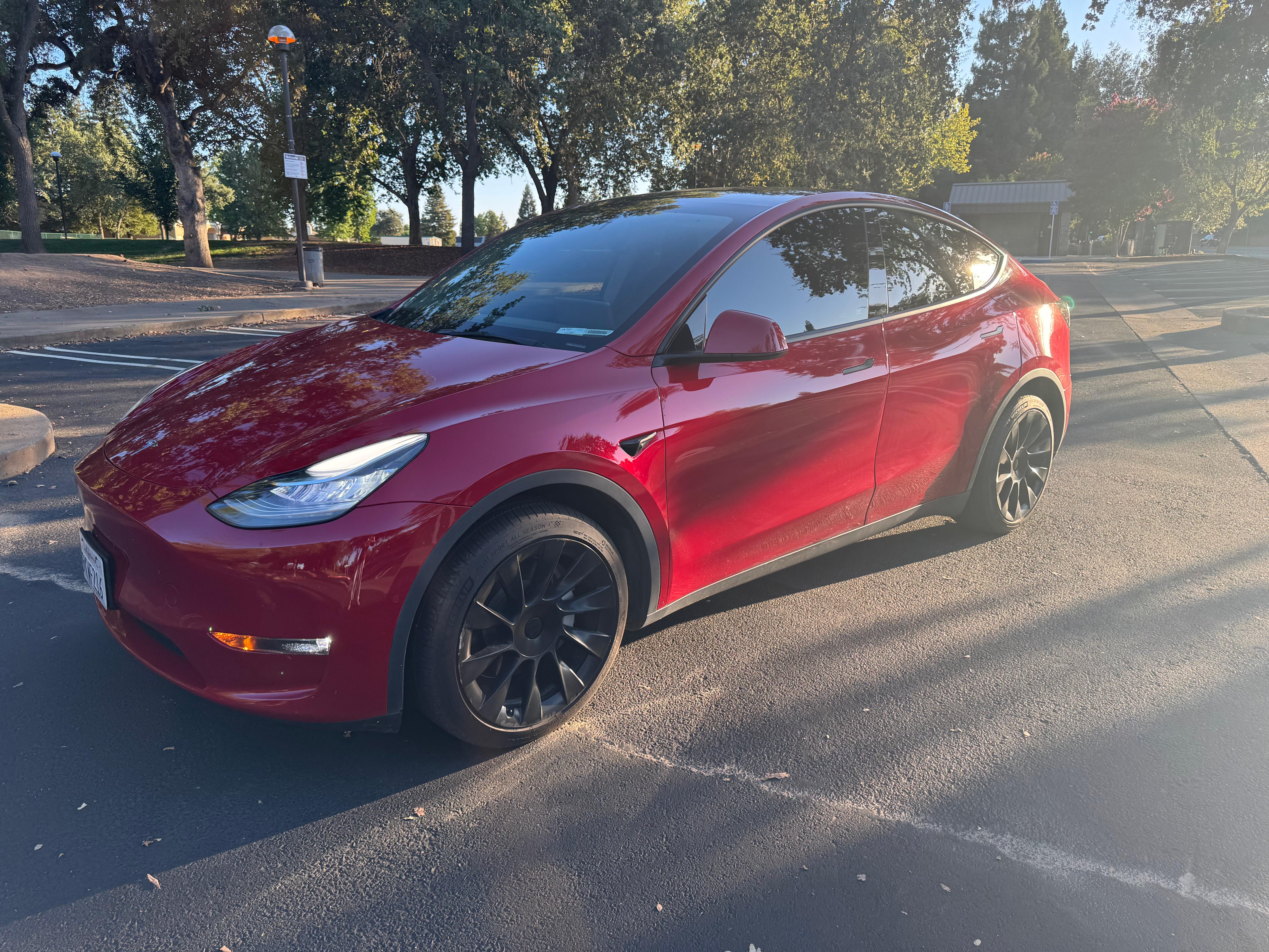 Tesla Model Y 2022 in Roseville, CA