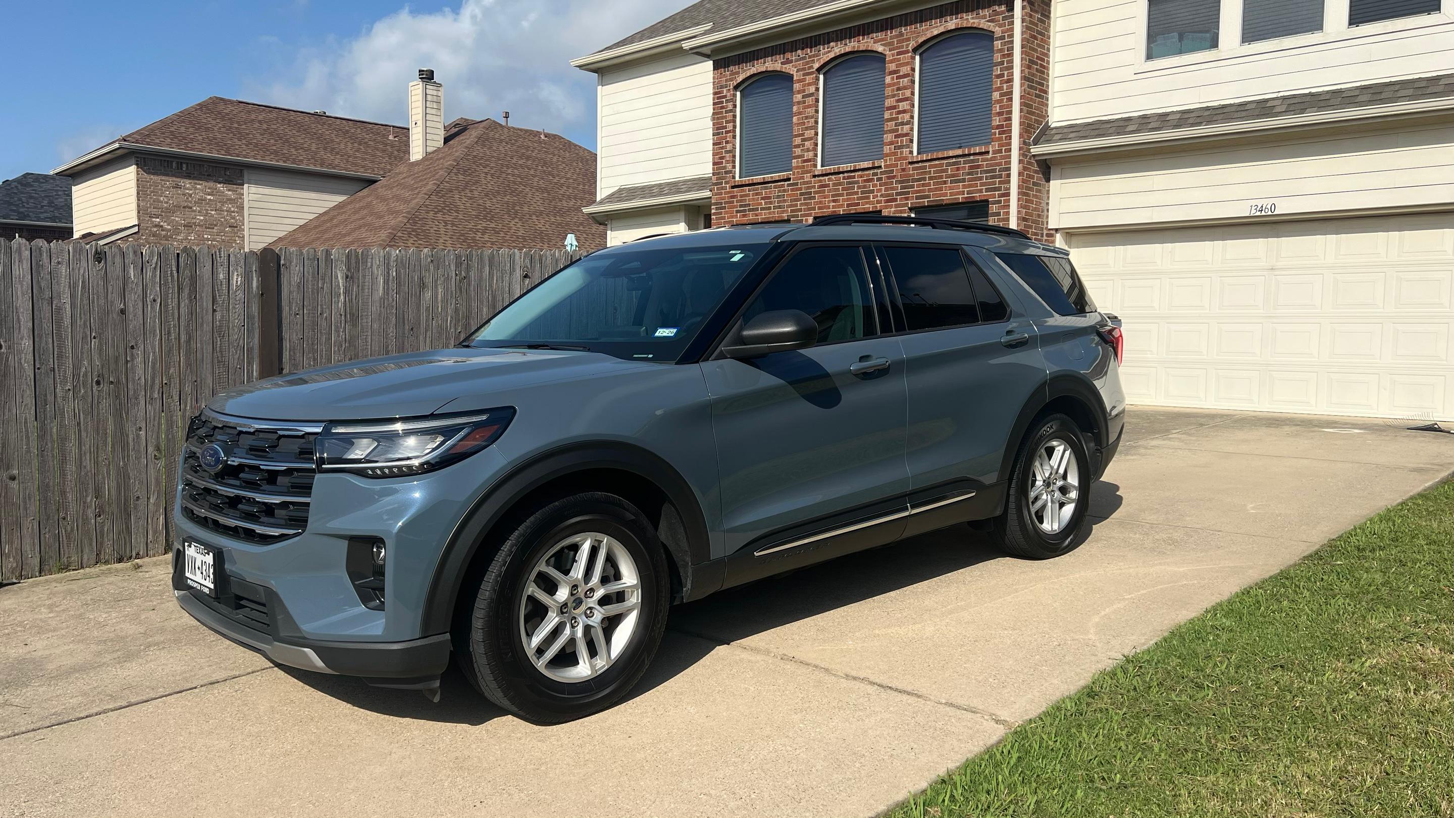 Ford Explorer 2025 in Frisco, TX