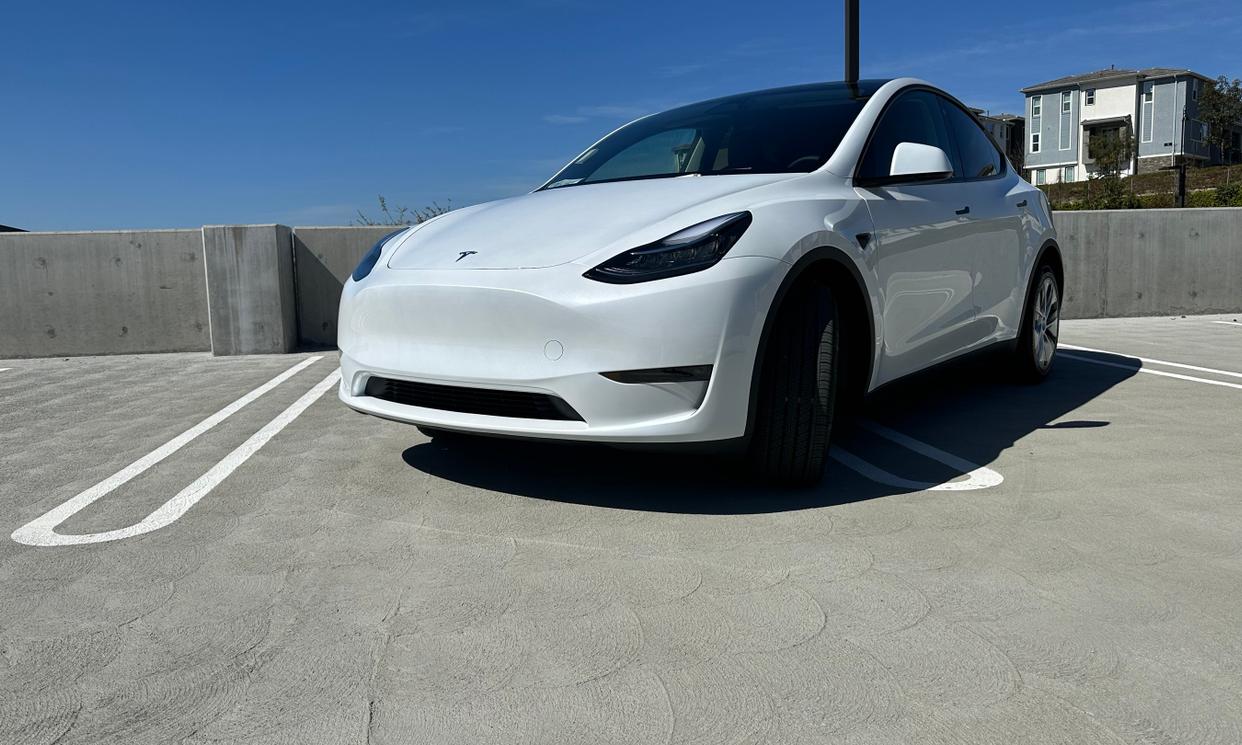 Tesla Model Y 2023 Long Range