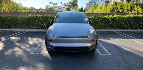 Tesla Model Y 2026
