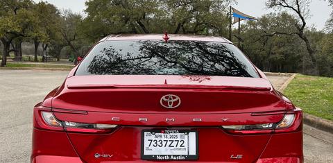 Toyota Camry Hybrid 2025