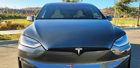 Tesla Model X 2022