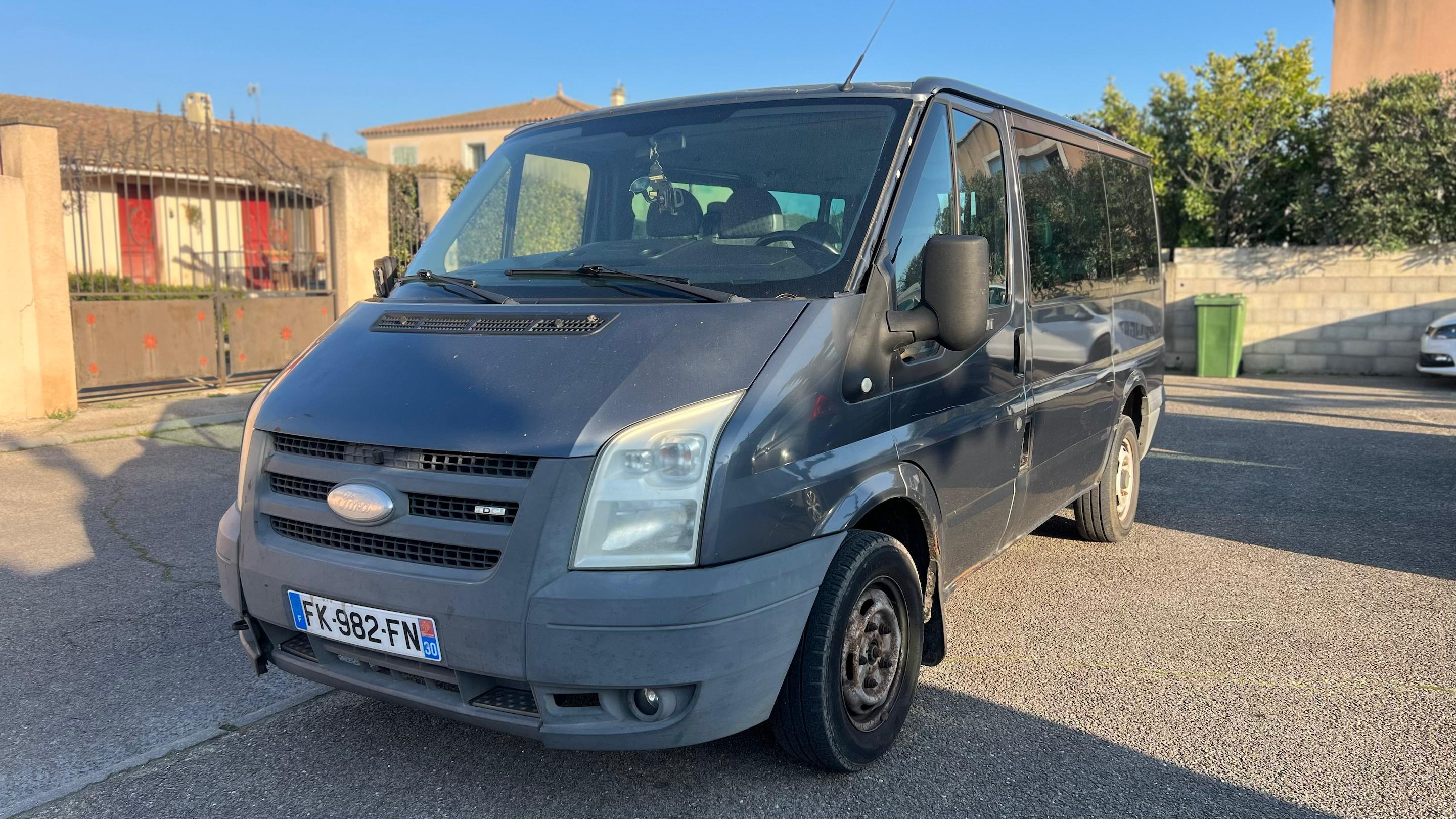 Ford TRANSIT KOMBI 2008 à Milhaud
