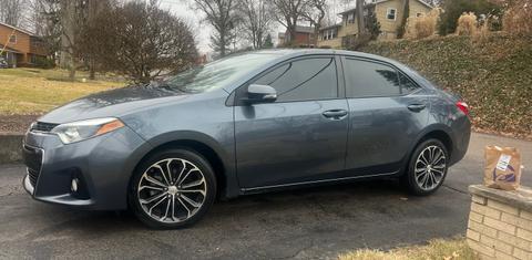 Toyota Corolla 2015