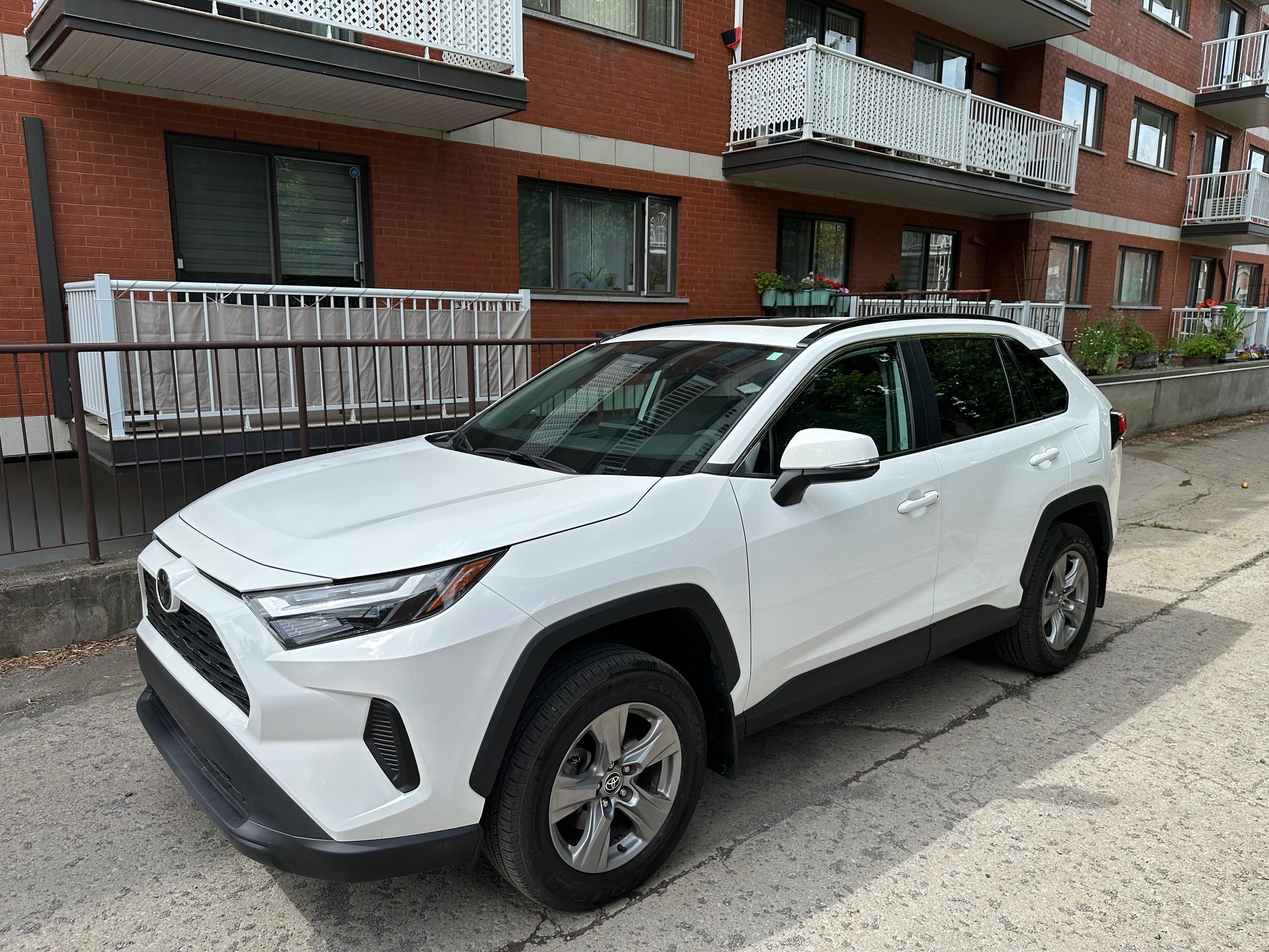 Toyota RAV4 2022 à Montréal, QC