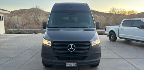 Mercedes-Benz Sprinter 2024