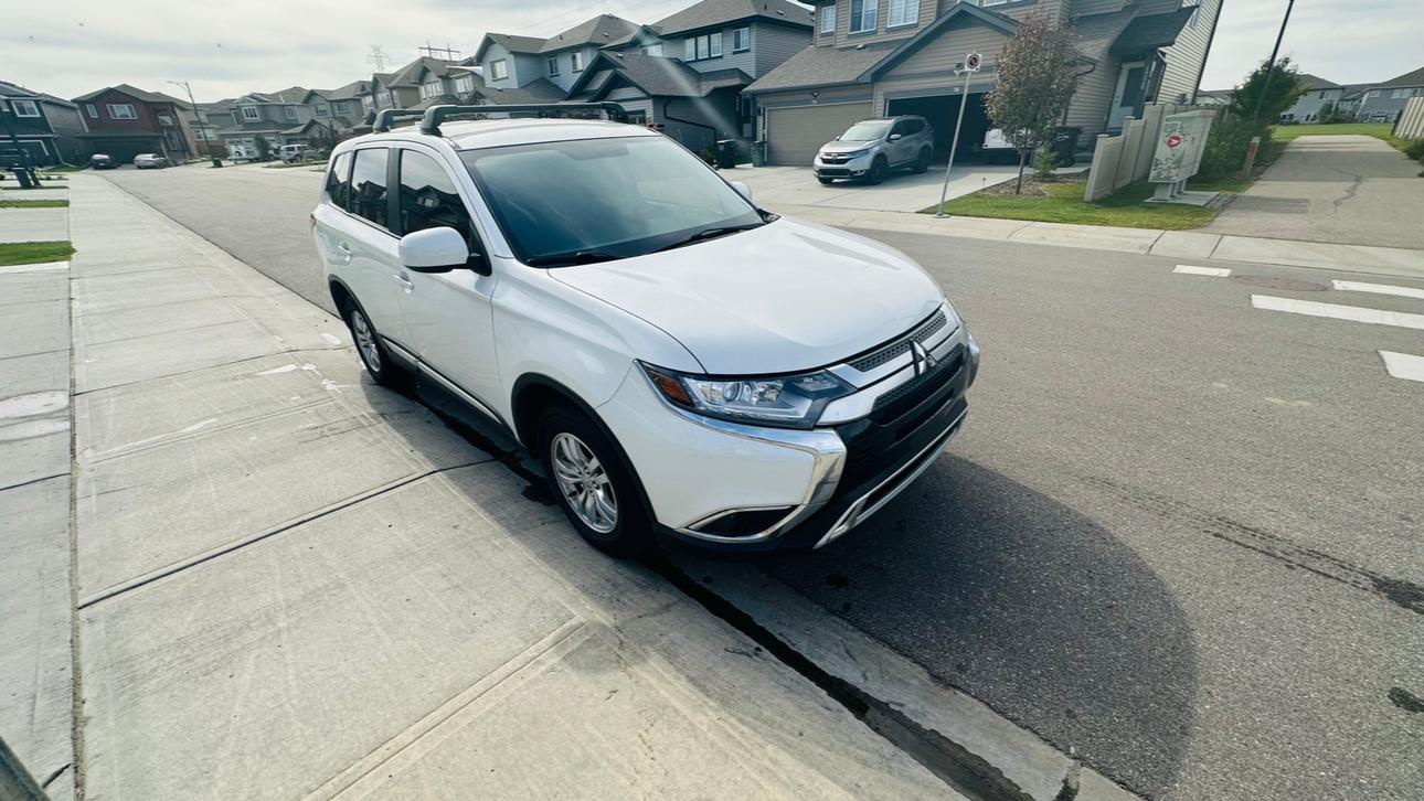 Mitsubishi Outlander 2020 à Edmonton, AB